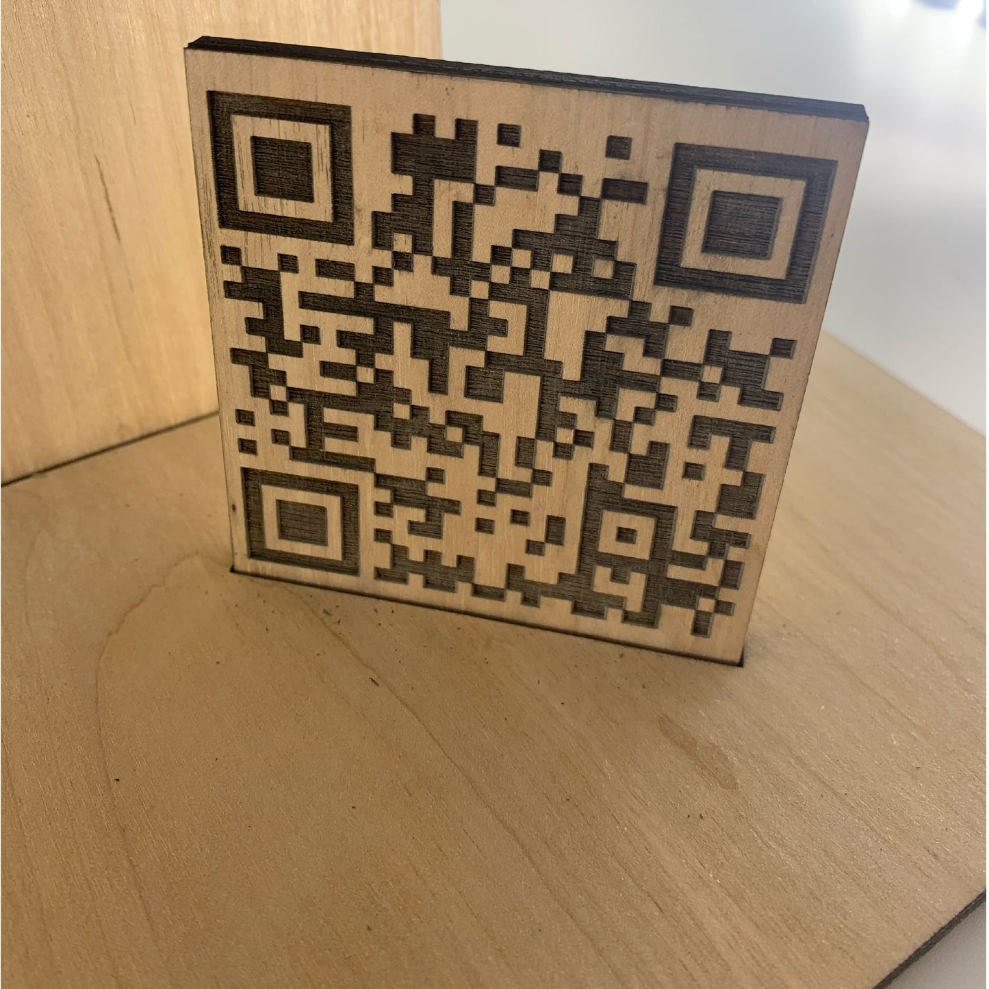 custom sign, wooden q-r code, wooden qr code stand, wood sign, qr code sign, qr code sign wood, custom sign, sign, custom qr code sign